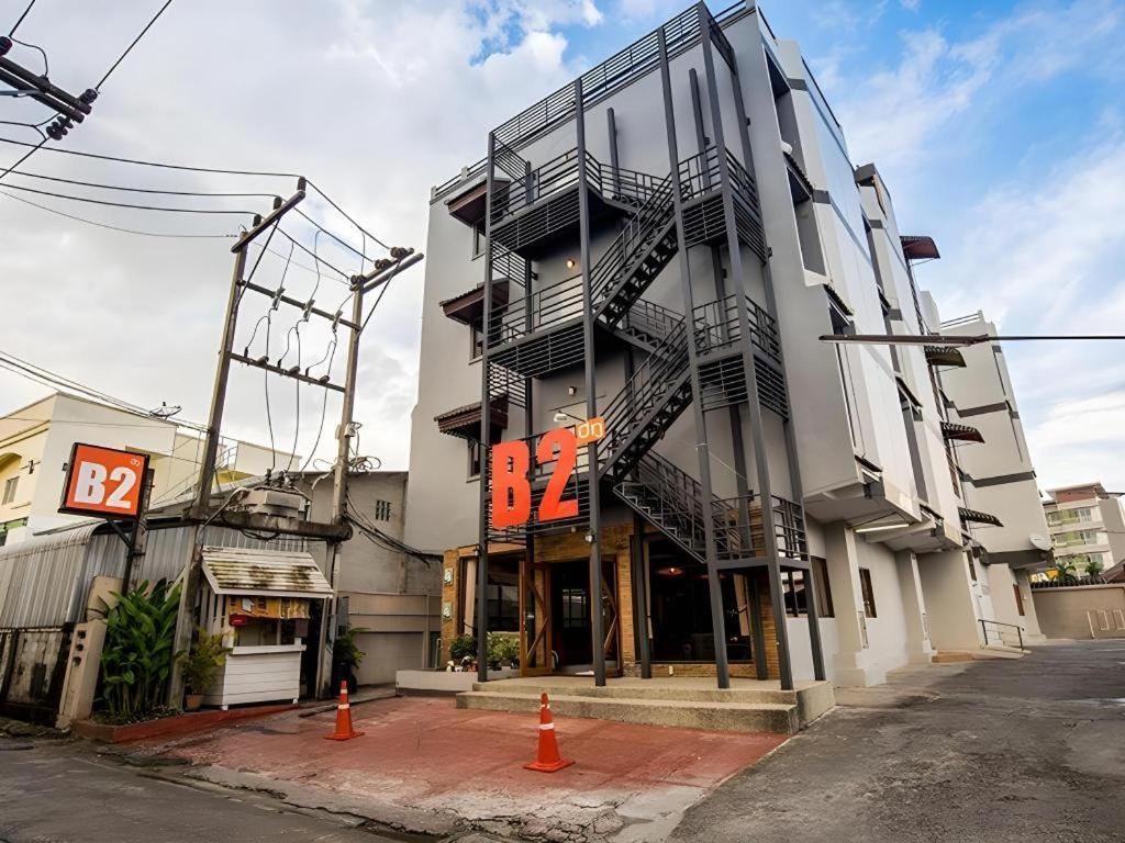 B2 Chiang Rai Night Bazaar Boutique & Budget Hotel Bagian luar foto