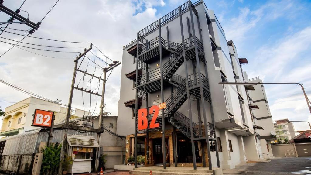 B2 Chiang Rai Night Bazaar Boutique & Budget Hotel Bagian luar foto