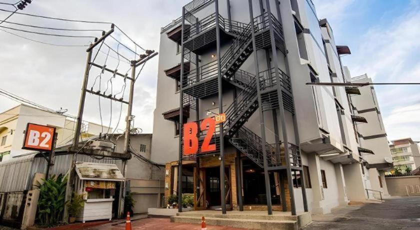 B2 Chiang Rai Night Bazaar Boutique & Budget Hotel Bagian luar foto