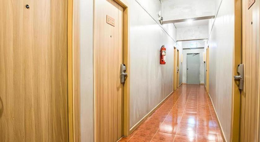 B2 Chiang Rai Night Bazaar Boutique & Budget Hotel Bagian luar foto