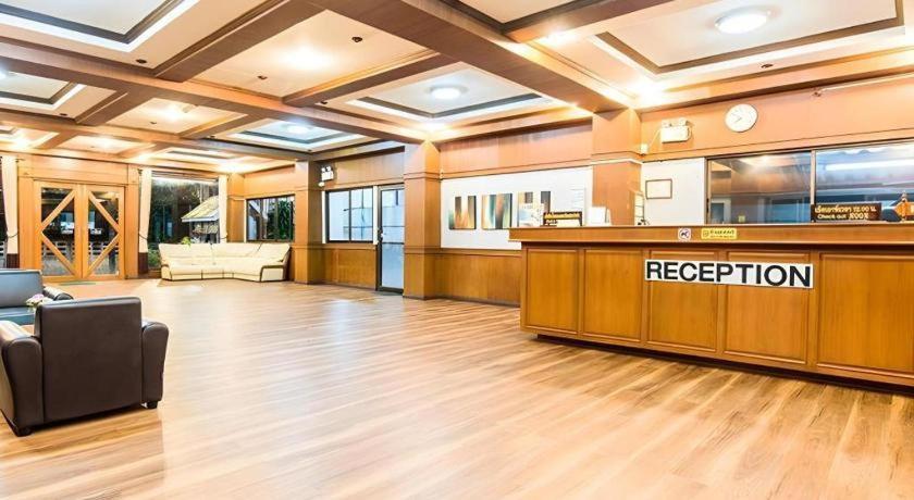 B2 Chiang Rai Night Bazaar Boutique & Budget Hotel Bagian luar foto